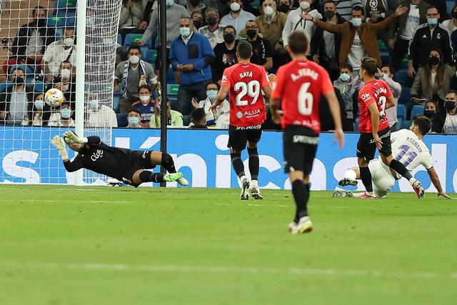 世预赛欧洲区分档：法、西、葡、意、英、德一档