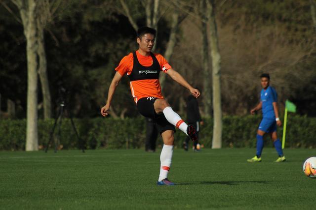 琼斯34分阿不都16+15 新疆3-1浙江晋级总决赛