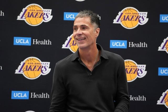 米切尔：奥萨尔像当时我们的奥科罗 活塞的防守非常出色